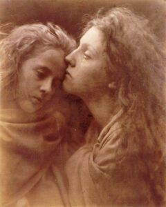 Julia Margaret Cameron capa