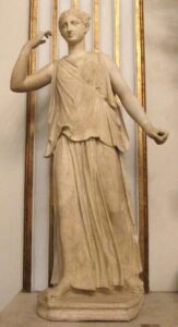 Art analysis - mother goddess representations Ártemis statue
