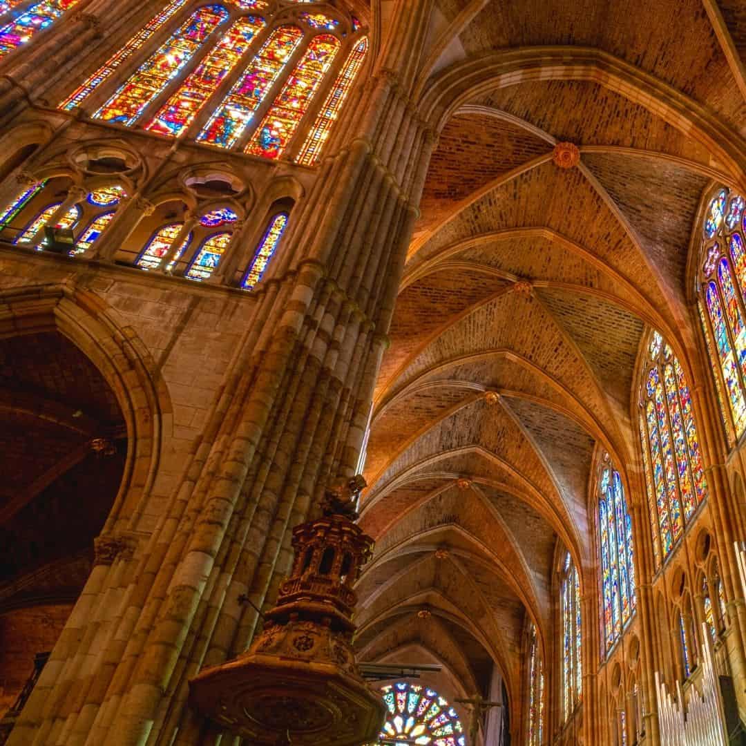 Gothic architecture | discover this style from1140 to gothic revival