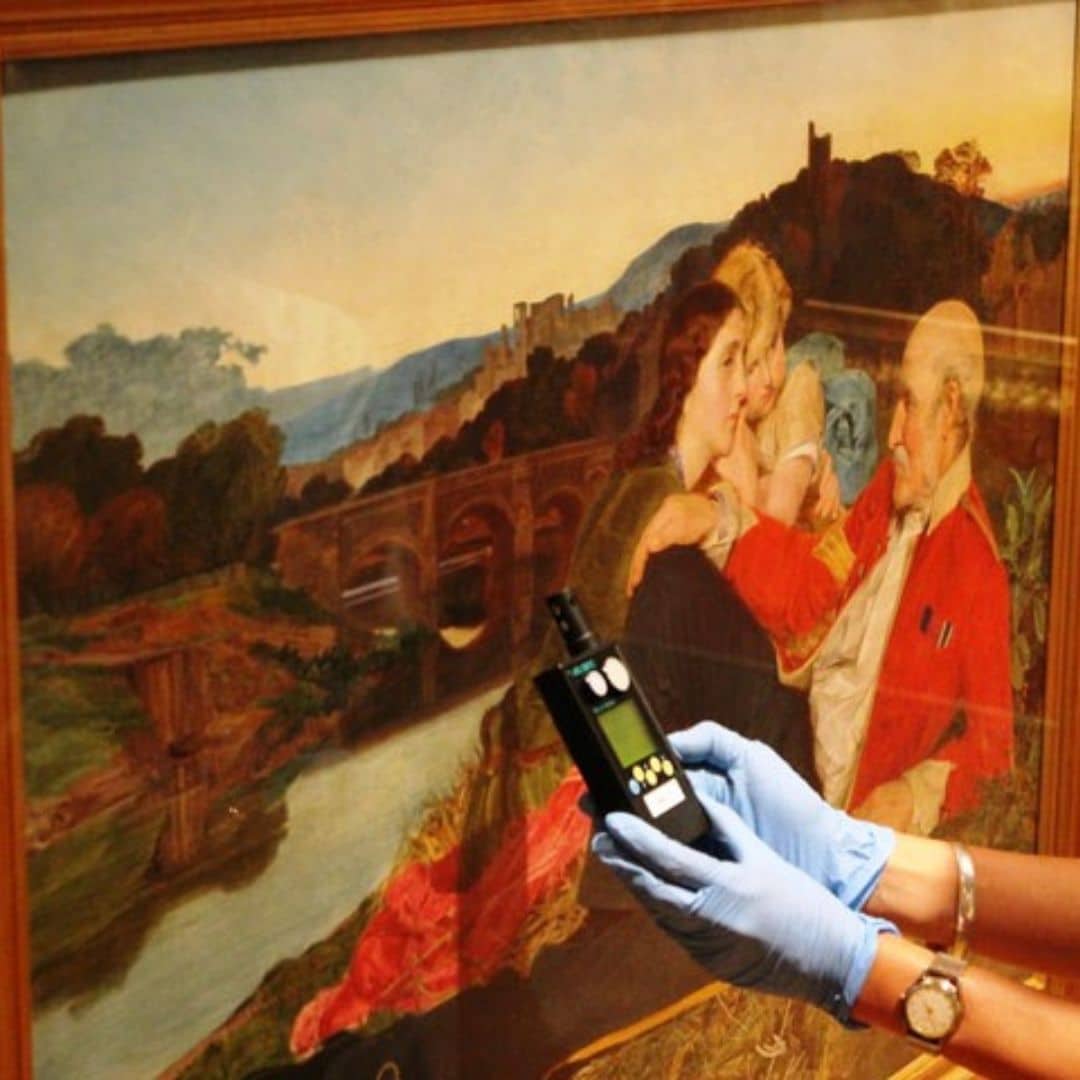 Measuring humidity in museums - preventive conservation