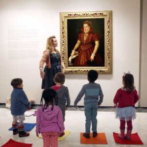 children in a museum