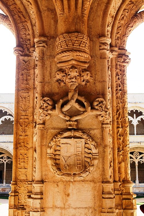 arma christi at mosteiro dos jeronimos