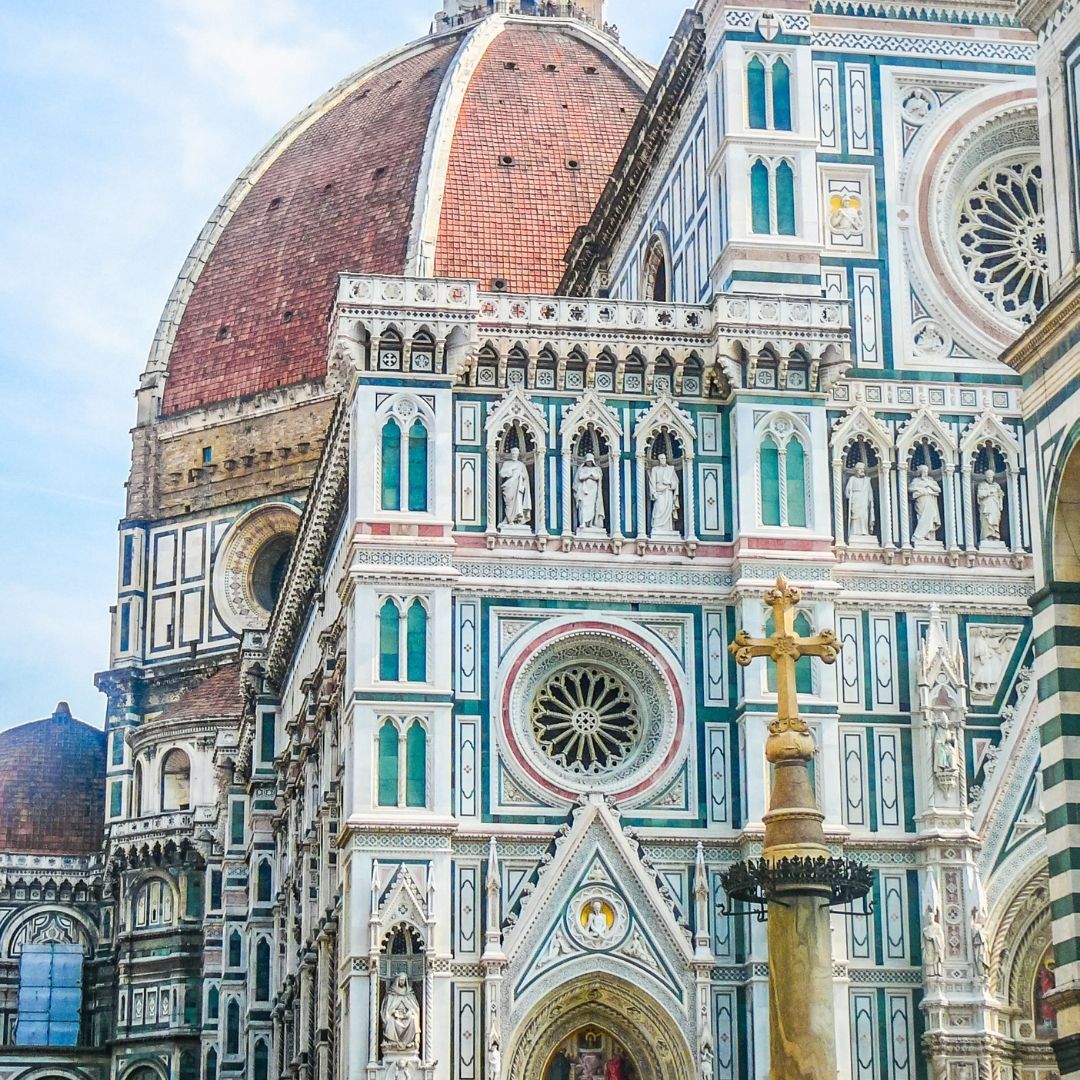 Cover of the Guide to Florence with a detail of the Florence Cathedral
